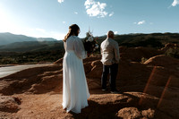 20230921-Colorado-Elopement-GardenoftheGods-LisaRosePhotography-Brandon&Emilee2